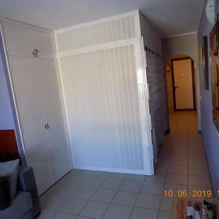 Apartment Oasi 1 *